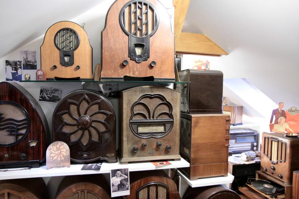 Sammlung alter Radios von Jörg Chowanetz